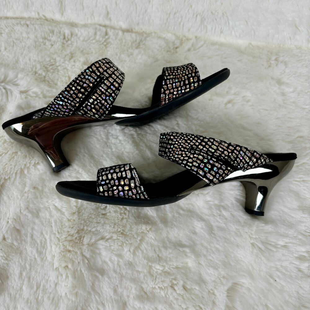 Helle Comfort Black/Silver Slip On Sandals Low Heels Women’s Size 8.5